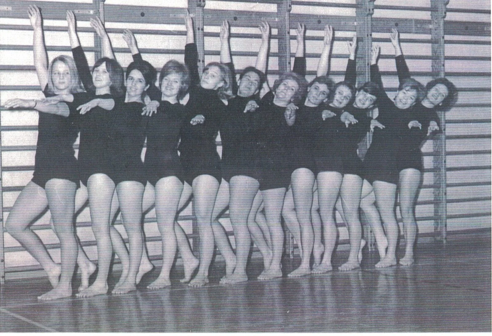 Photo d’archives historiques du club Questo gymnastique rythmique Montréal