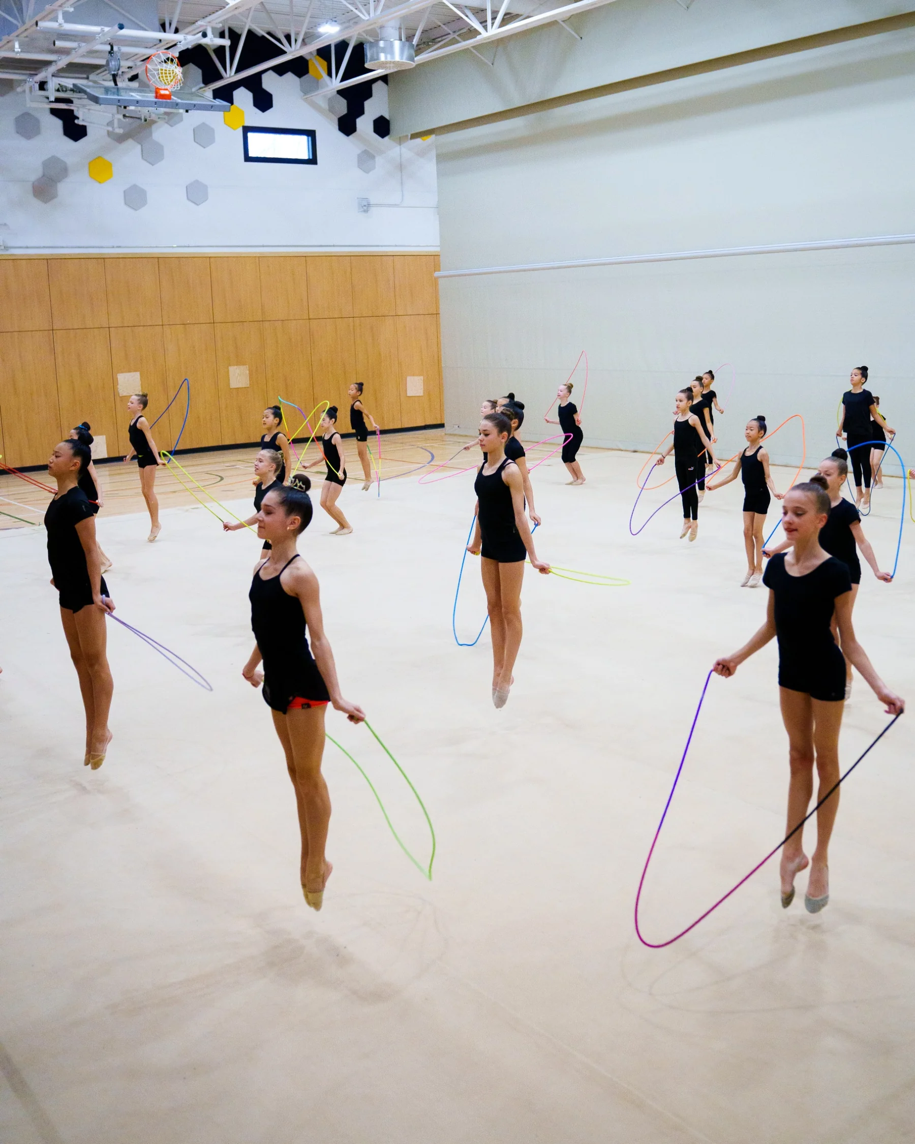 Cours de gymnastique rythmique pour filles — Questo Montréal