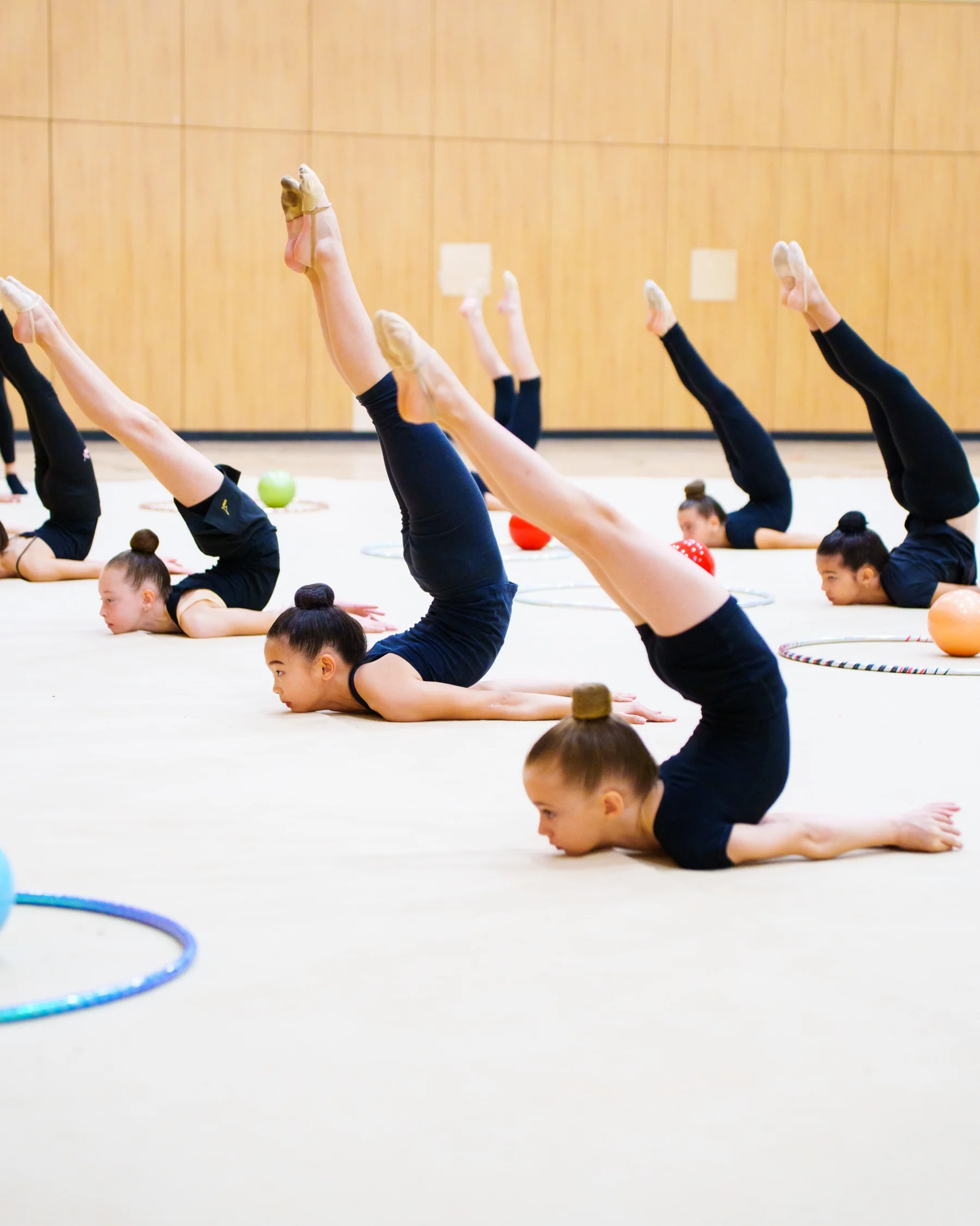 Cours de gymnastique rythmique pour filles — Questo Montréal