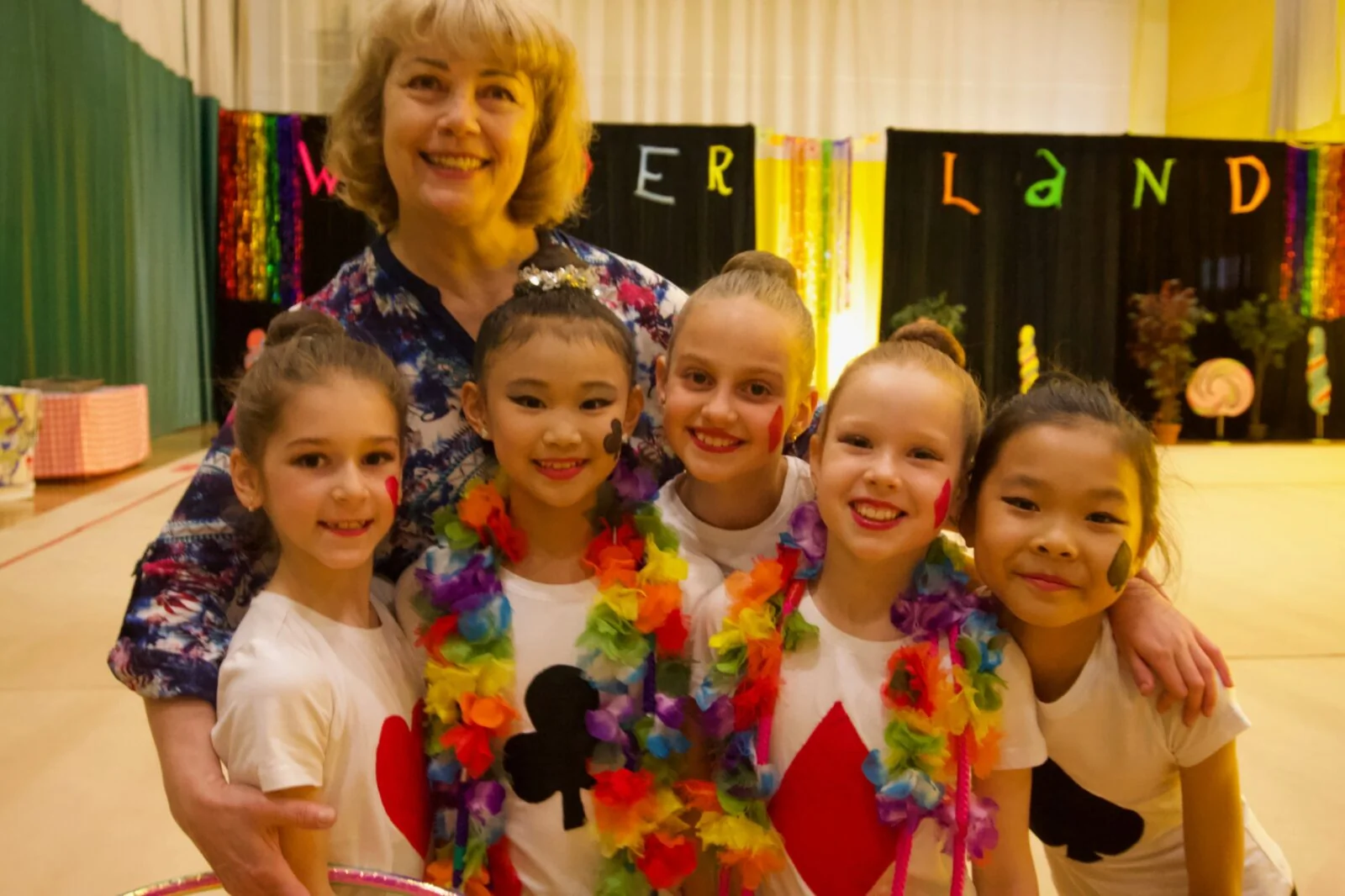 Performance en compétition de gymnastique rythmique — Questo Montréal
