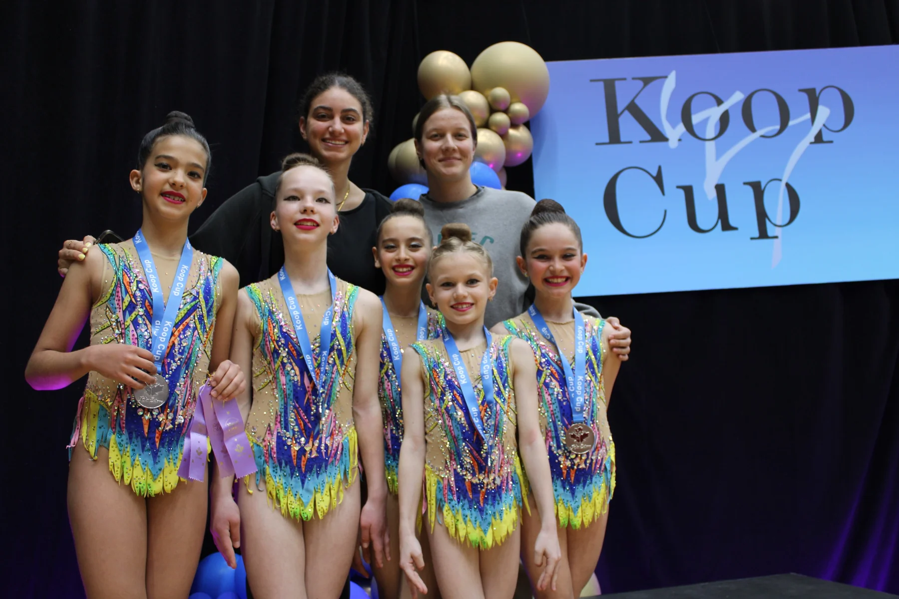 Performance en compétition de gymnastique rythmique — Questo Montréal