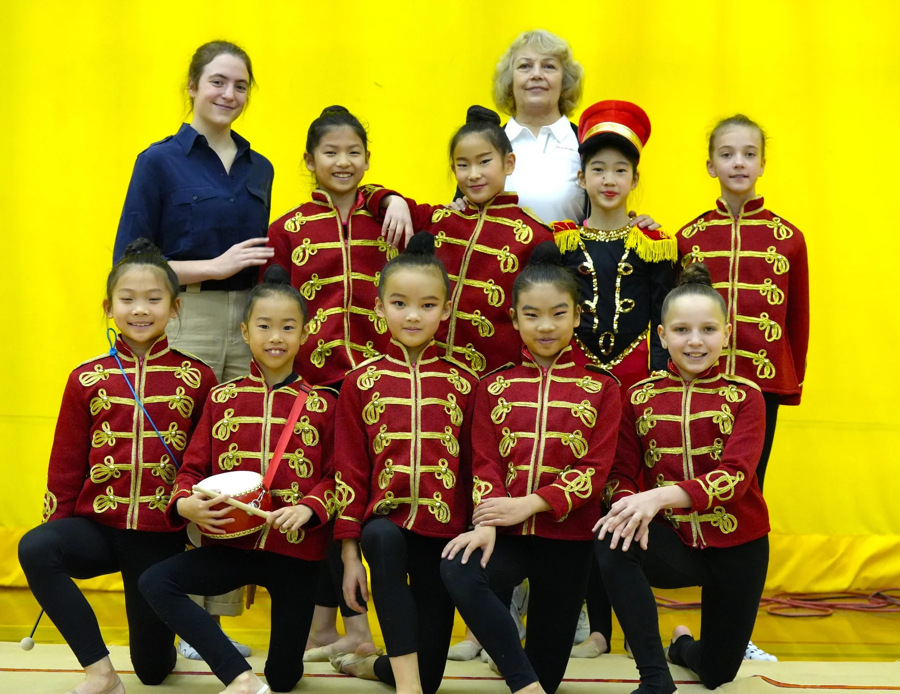 Performance en compétition de gymnastique rythmique — Questo Montréal